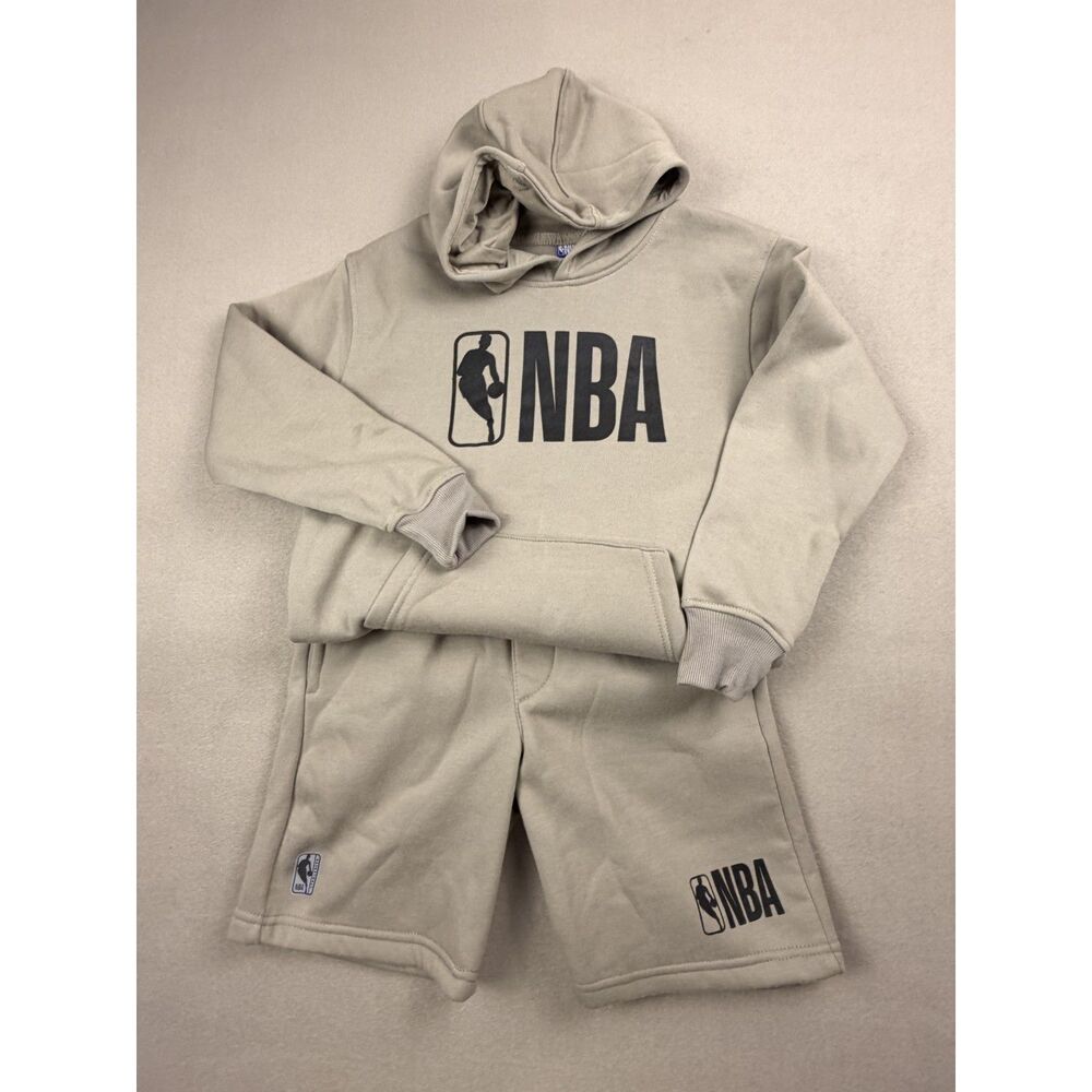 NBA Kids 2-Piece Hoodie & Shorts set Cream Beige basketbakk outfit
